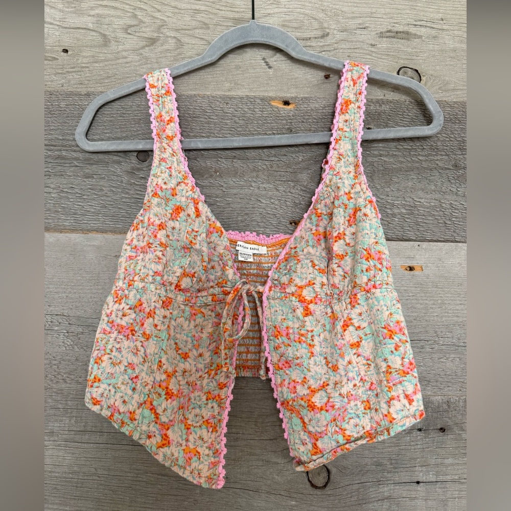 American Eagle Outfitters Floral Top